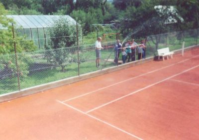 2001 otevření kurtu