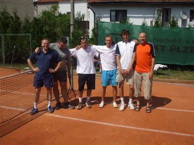 49 - DC 2008, nehrál kvůli úrazu