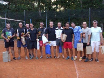 2015 vítězná dvojice vlevo