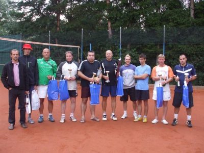 2012 vítězové uprostřed